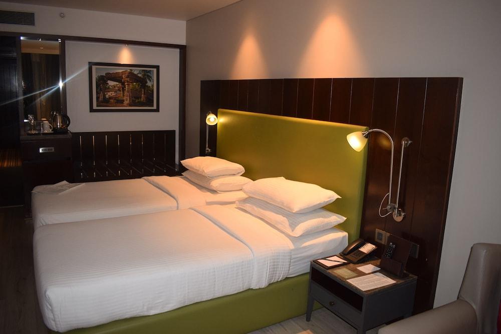 Country Inns & Suites By Radisson Manipal Exteriér fotografie